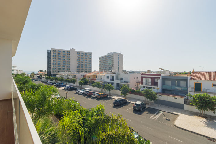 Image No.17-3 Bed Apartment for sale