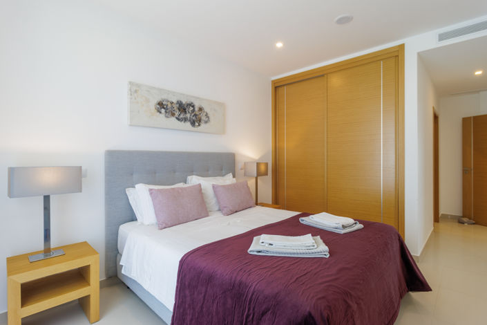 Image No.20-3 Bed Apartment for sale