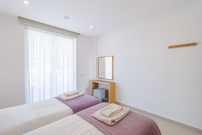 Image No.25-3 Bed Apartment for sale