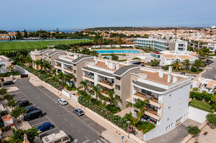 Image No.32-3 Bed Apartment for sale