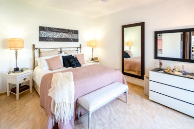 1 bedroom (1).jpg