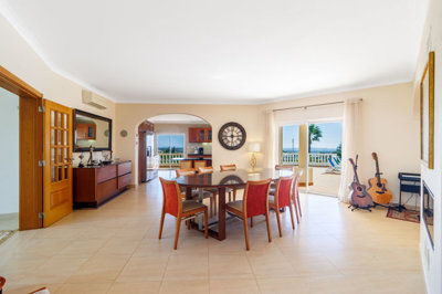 5 DINING ROOM.jpg