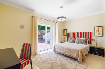 8 BEDROOM.jpg