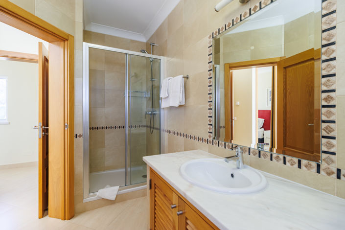 Image No.33-5 Bed Villa for sale