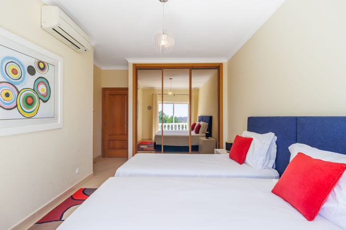 Image No.36-5 Bed Villa for sale