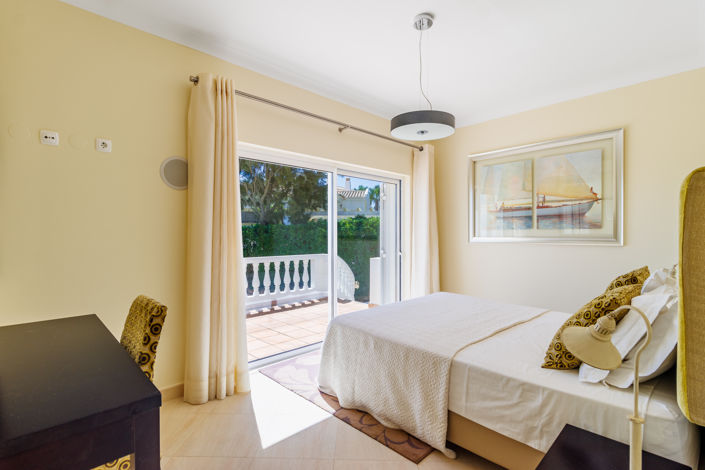 Image No.41-5 Bed Villa for sale