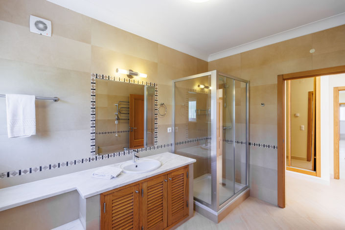 Image No.45-5 Bed Villa for sale