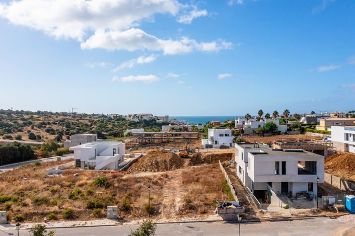 Image No.10-Terrain de 3 chambres à vendre à Lagos