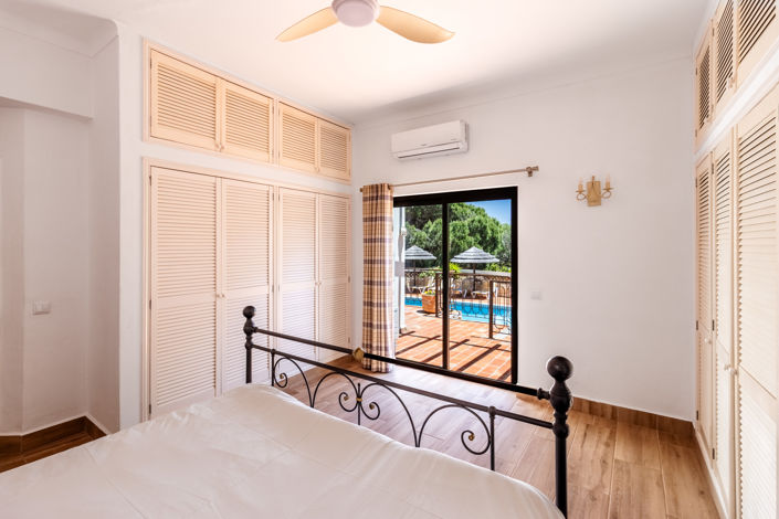 Image No.14-4 Bed Villa for sale