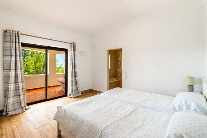 Image No.23-4 Bed Villa for sale