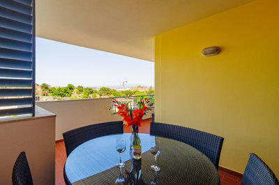 13 BALCONY (1).jpg