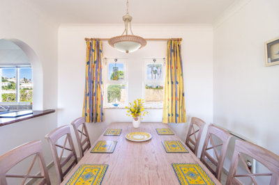 Dining room.jpg