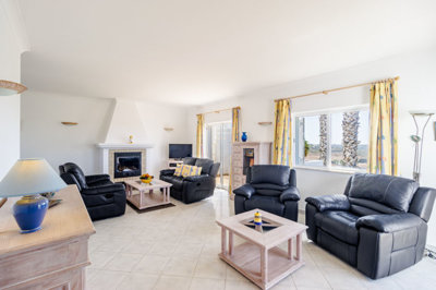 Living room.jpg