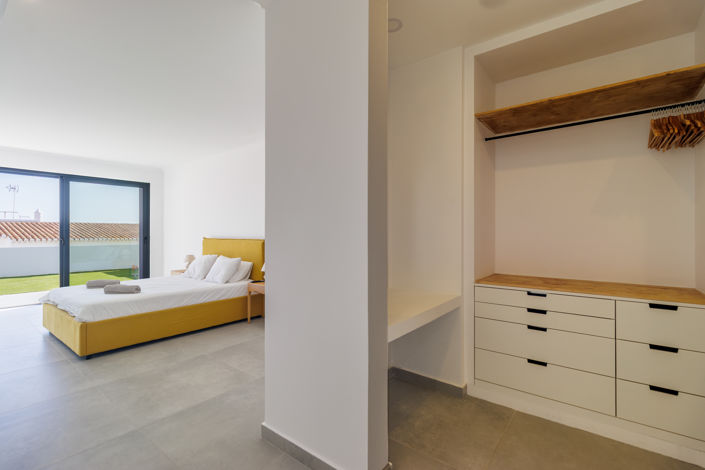 Image No.40-3 Bed Villa for sale