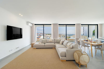 4 LIVING ROOM.jpg