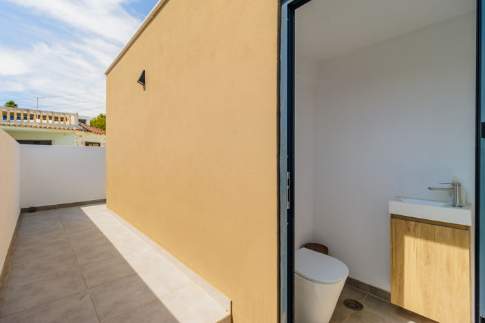 Image No.62-3 Bed Villa for sale