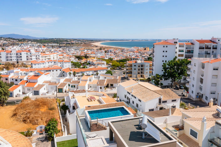 Image No.87-3 Bed Villa for sale