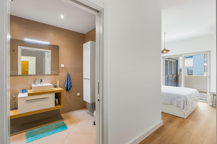 Image No.13-2 Bed Apartment for sale