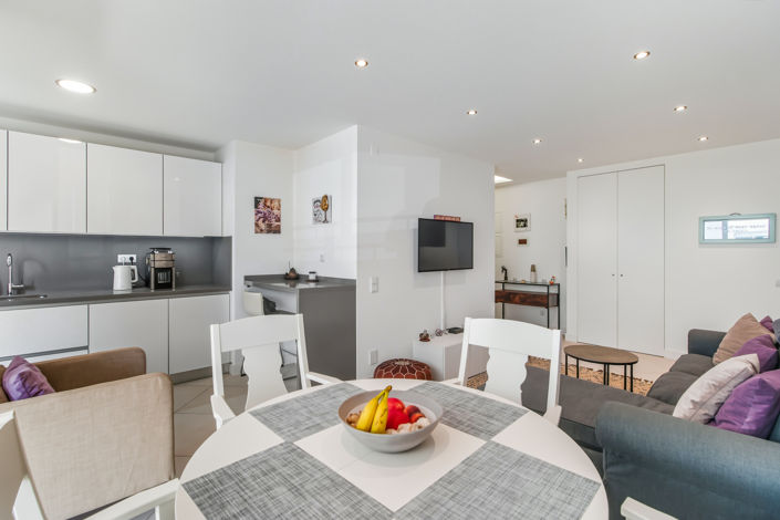 Image No.9-2 Bed Apartment for sale