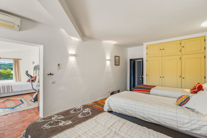 Image No.44-5 Bed Villa for sale