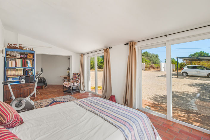 Image No.47-5 Bed Villa for sale