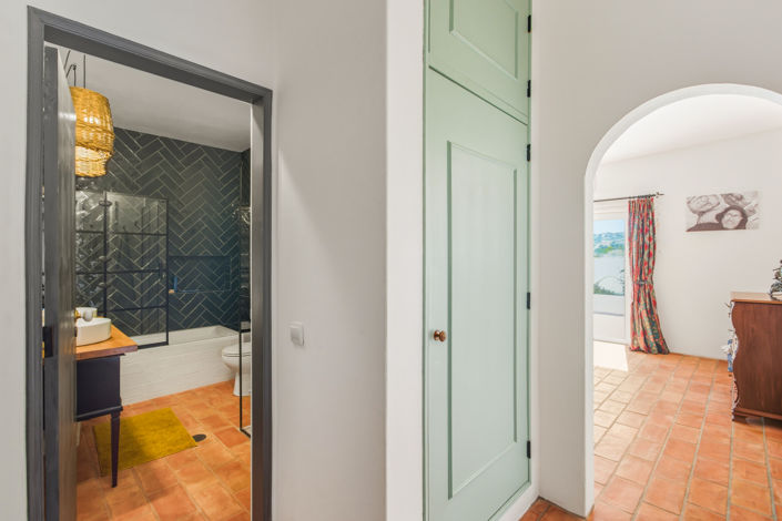 Image No.48-5 Bed Villa for sale