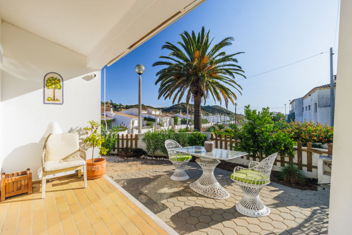 Image No.1-3 Bed Villa for sale