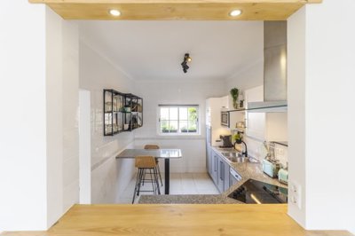 To Kitchen (Large).jpg