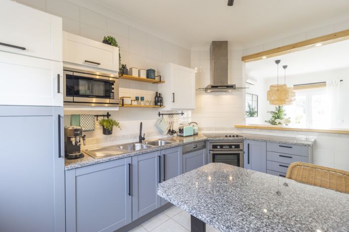 Image No.15-2 Bed Townhouse for sale