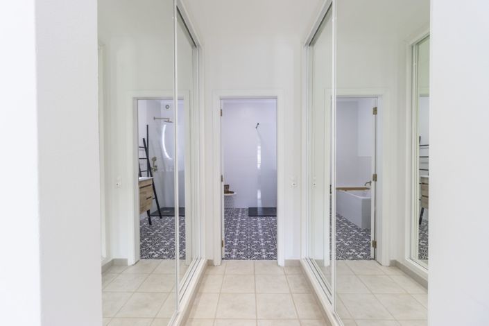 Image No.24-2 Bed Townhouse for sale