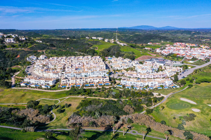 Image No.38-2 Bed Townhouse for sale