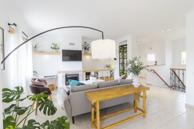 Living area_d (Large).jpg