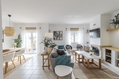 Living area window (Large).jpg