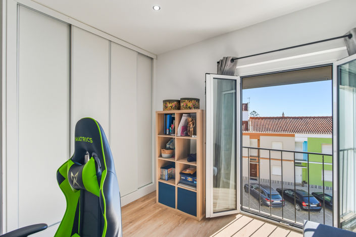 Image No.23-2 Bed Apartment for sale