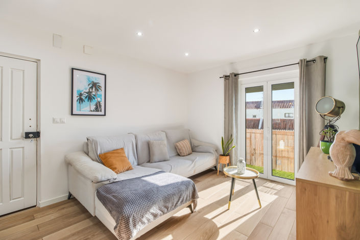 Image No.8-2 Bed Apartment for sale