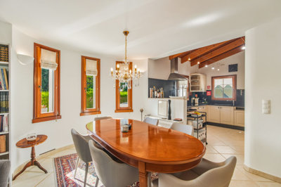 3 DINING ROOM.jpg