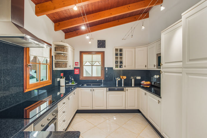 Image No.9-3 Bed Villa for sale