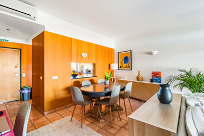 6 dining table.jpg