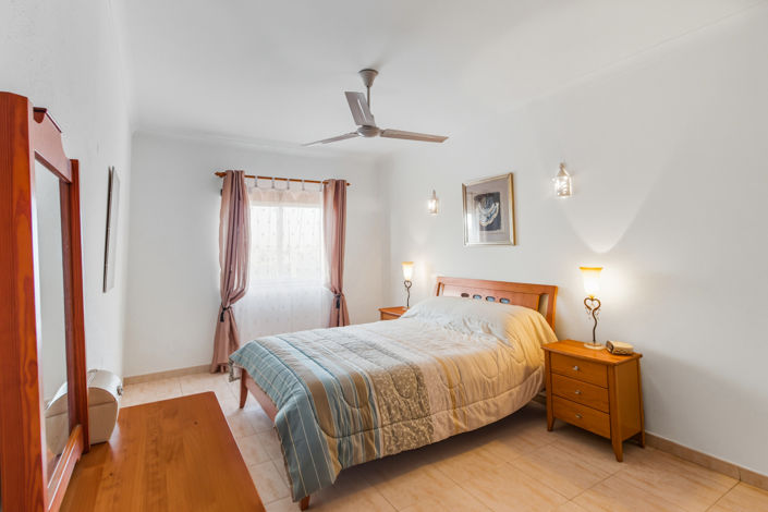 Image No.20-2 Bed Apartment for sale