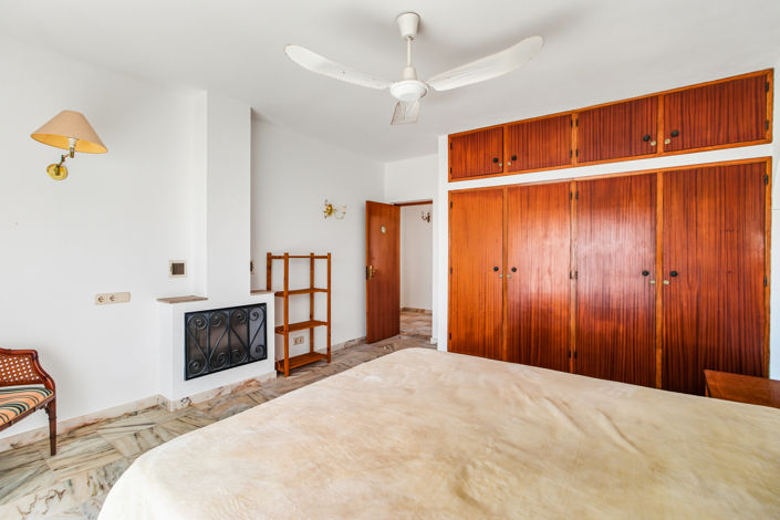 Image No.38-4 Bed Villa for sale