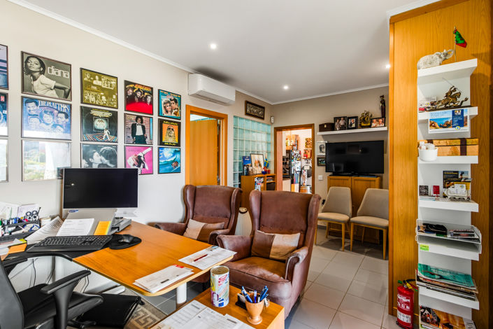 Image No.34-4 Bed Villa for sale