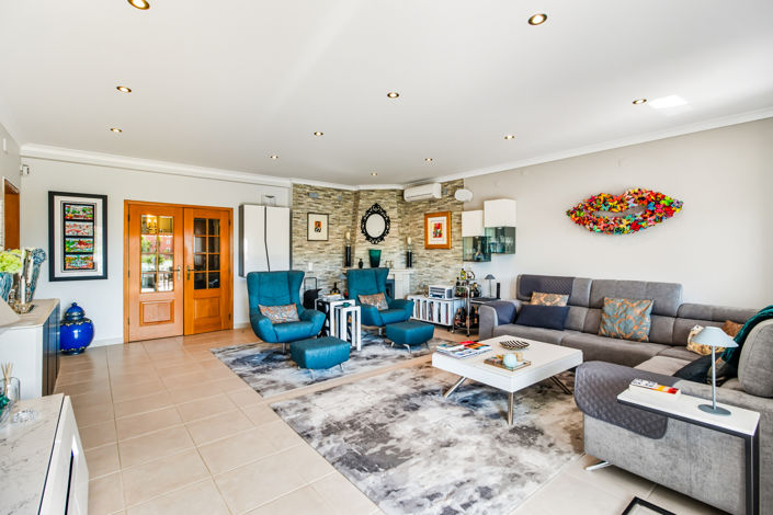 Image No.4-4 Bed Villa for sale