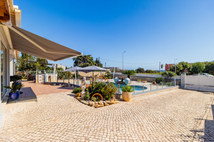 Image No.84-4 Bed Villa for sale