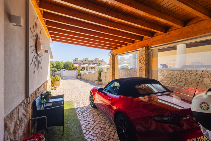 Image No.92-4 Bed Villa for sale