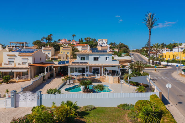 Image No.96-4 Bed Villa for sale