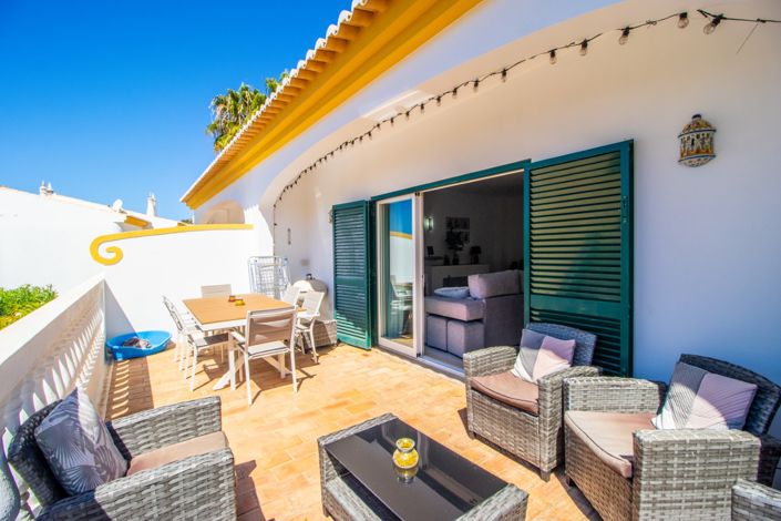 Image No.14-3 Bed Townhouse for sale