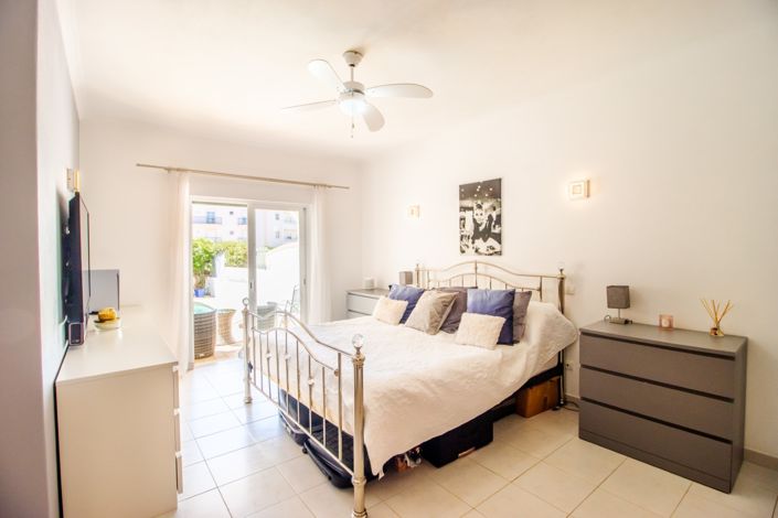 Image No.23-3 Bed Townhouse for sale