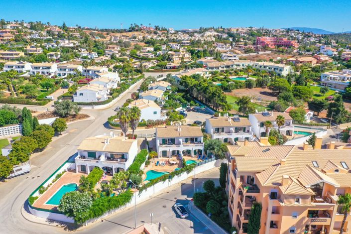 Image No.19-Maison de ville de 3 chambres à vendre à Lagos