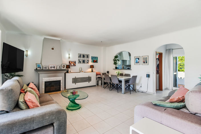 Image No.4-3 Bed Townhouse for sale