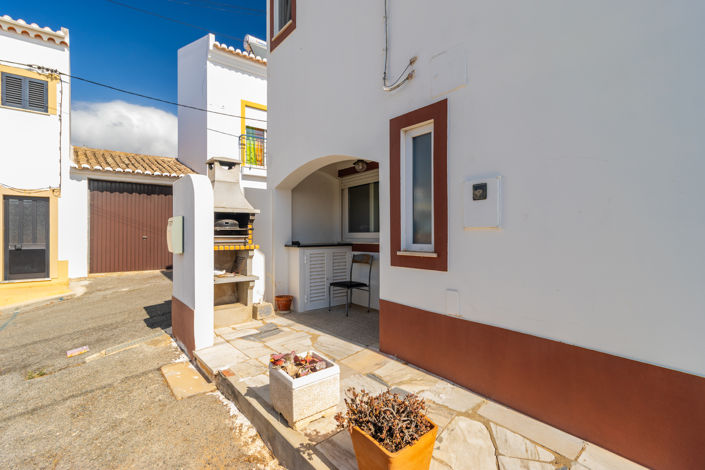 Image No.33-3 Bed Village House for sale